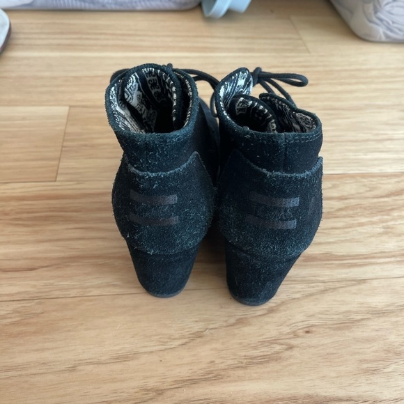 Toms Desert Wedges Black Suede Lace Up - Picture 4 of 7
